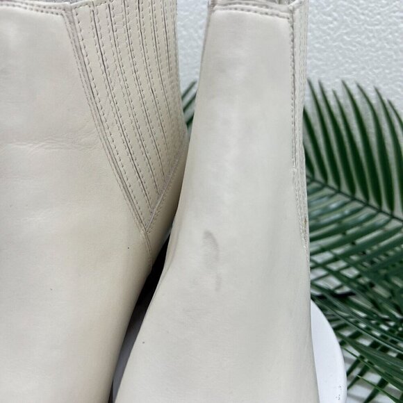 Marc Fisher Yarita White Leather Pointed Toe Low Heel Ankle Boots Size 6M - Picture 6 of 12